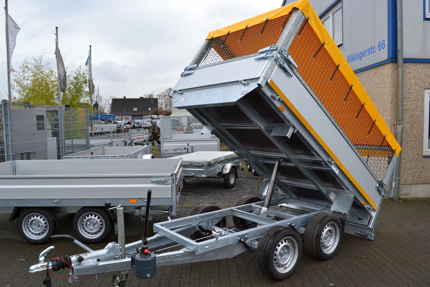 Eduard Anhanger Kipper 2000 Kg