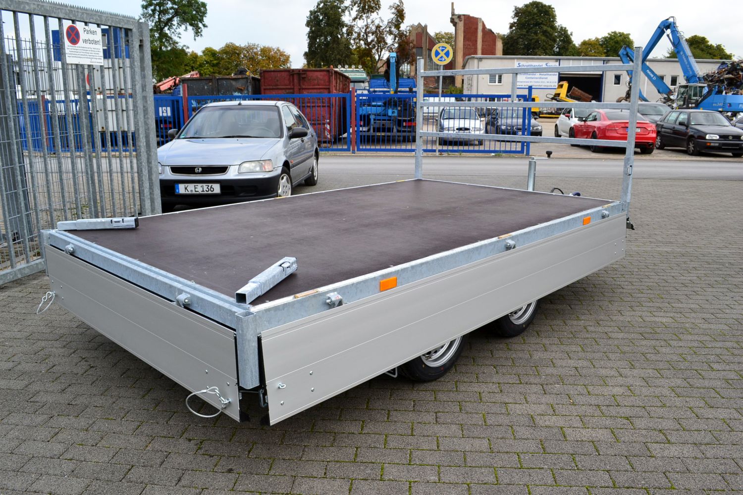 Hapert Pritschenanhänger AL 2000 305 x 180 x 30 cm mit niedrigem