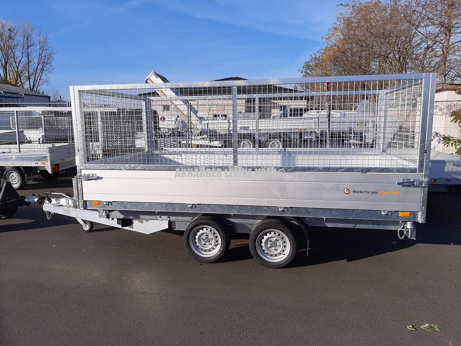 Saris Dreiseitenkipper 3500 kg 90 cm Laubgitter - Anhänger Lemke Köln