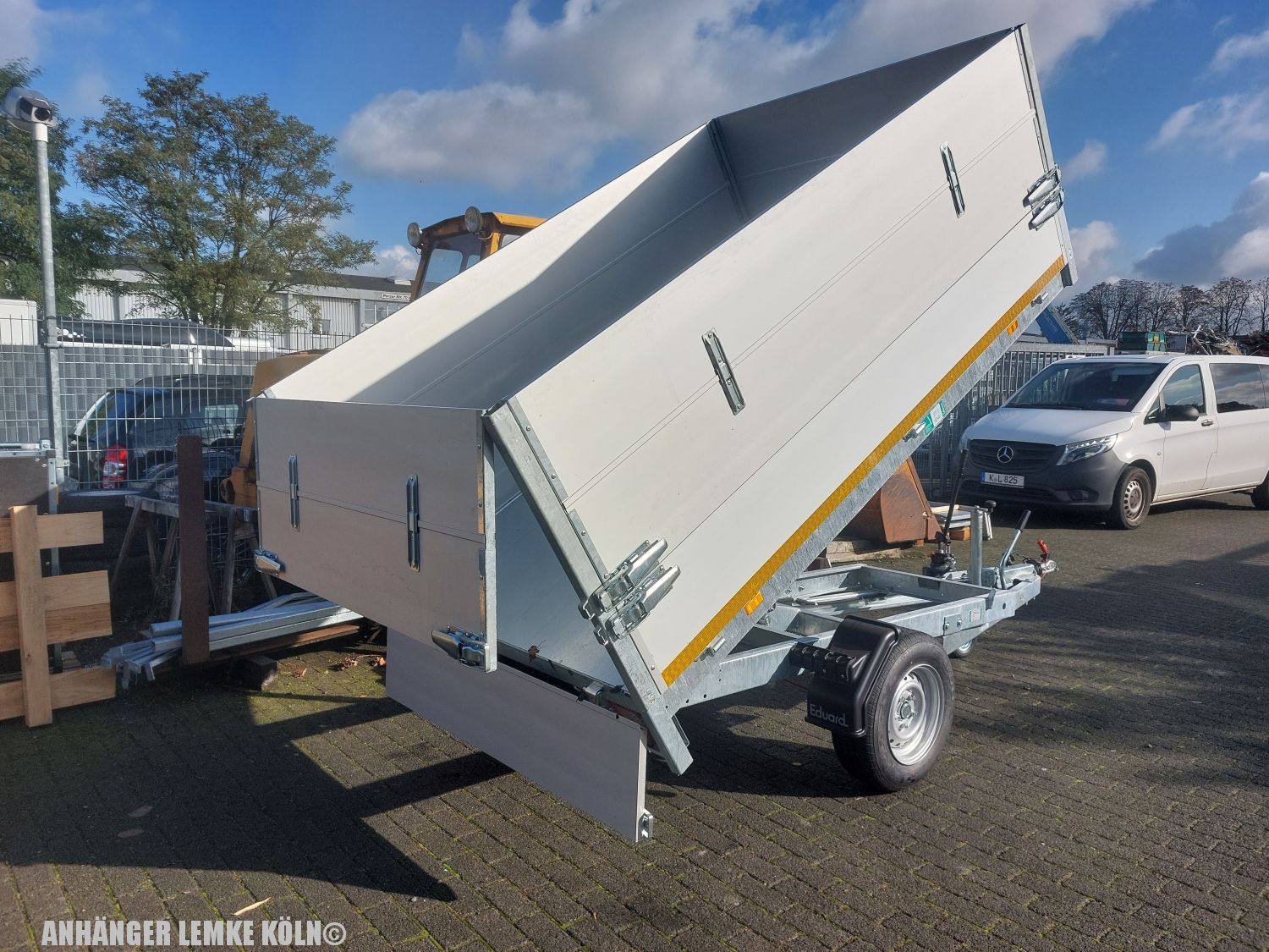 1500kg | 256 x 150 x 30 cm | Rückwertskipper | Handpumpe | Aluaufsatz 60 cm | Eduard-10